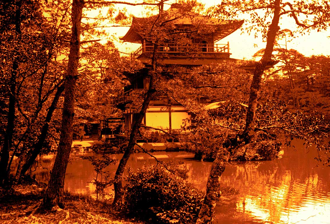 Sol naciente en el Palacio de Invierno